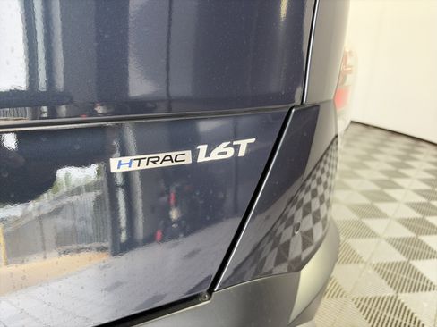 Used 2024 Hyundai Kona Limited AWD/4WD image 17