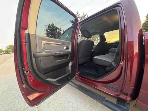 Used 2023 RAM 1500 Classic SLT w/ Electronics Convenience Group AWD/4WD image 20