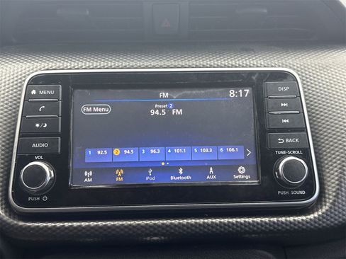 Used 2019 Nissan Kicks S image 22