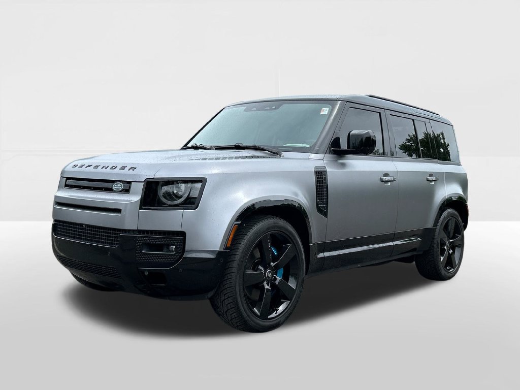 Used 2024 Land Rover Defender 110 X-Dynamic SE AWD/4WD image 1