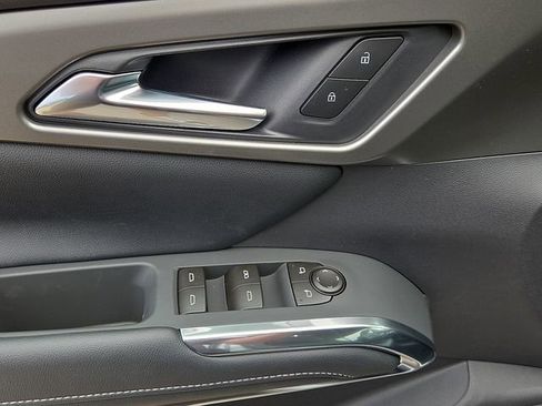 New 2026 Chevrolet Traverse LT FWD image 10