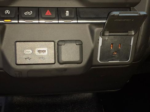 Used 2024 Chevrolet Silverado 1500 W/T w/ WT Value Package image 11