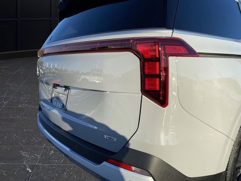 New 2026 Kia Carnival EX image 45