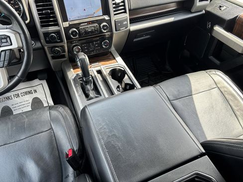 Used 2017 Ford F150 Lariat AWD/4WD image 18