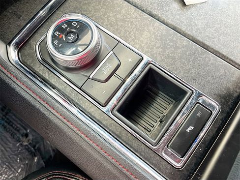 Used 2024 Ford Expedition Max Limited image 17