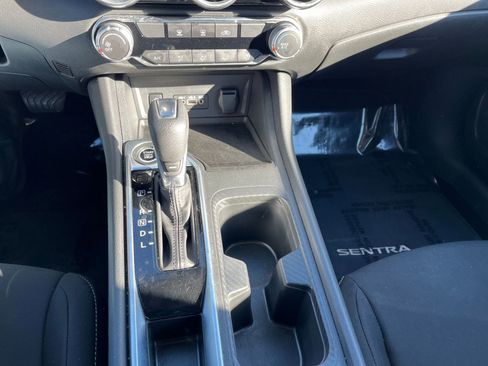 Used 2025 Nissan Sentra SV image 34