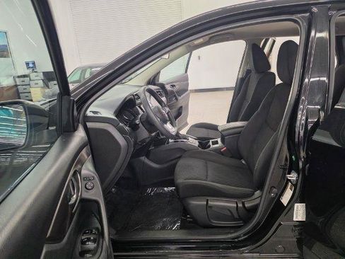 Used 2018 Nissan Rogue Sport S w/ S Appearance Package AWD/4WD image 31