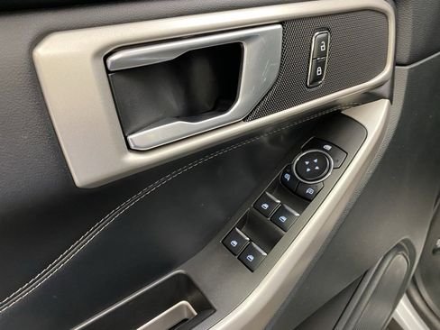 Used 2023 Ford Explorer XLT w/ Equipment Group 202A image 14