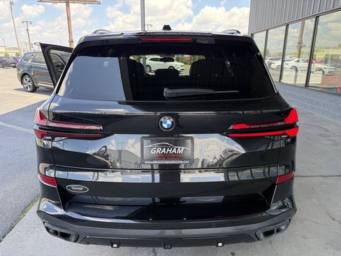 Used 2024 BMW X5 xDrive40i w/ M Sport Package AWD/4WD image 5