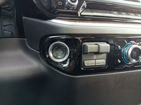 New 2026 GMC Sierra 2500 SLE w/ SLE Value Package; image 17