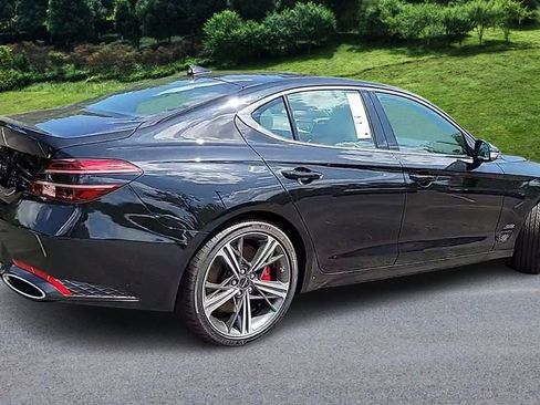 Used 2025 Genesis G70 2.5T w/ Sport Prestige Package image 8