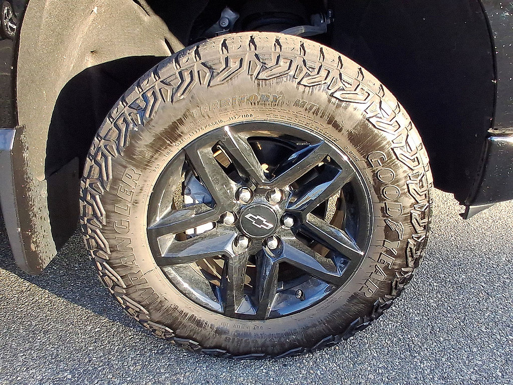 Used 2024 Chevrolet Silverado 1500 LT Trail Boss w/ LT Trail Boss Premium Package AWD/4WD image 33