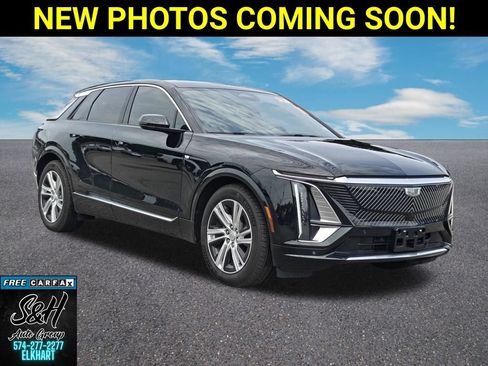 Used 2024 Cadillac Lyriq Tech RWD image 1