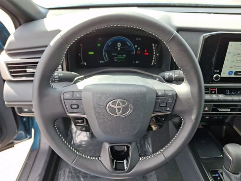 Certified 2025 Toyota Camry SE w/ Convenience Package image 20