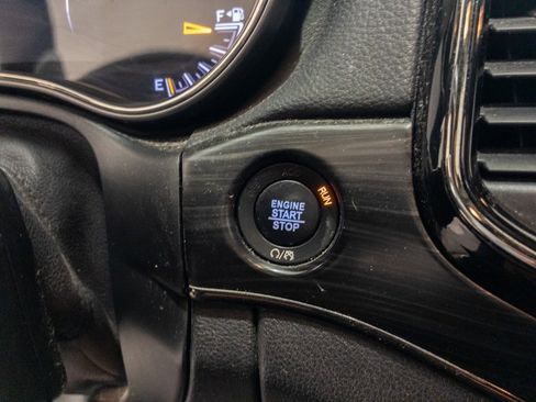 Used 2020 Jeep Grand Cherokee Limited X image 23