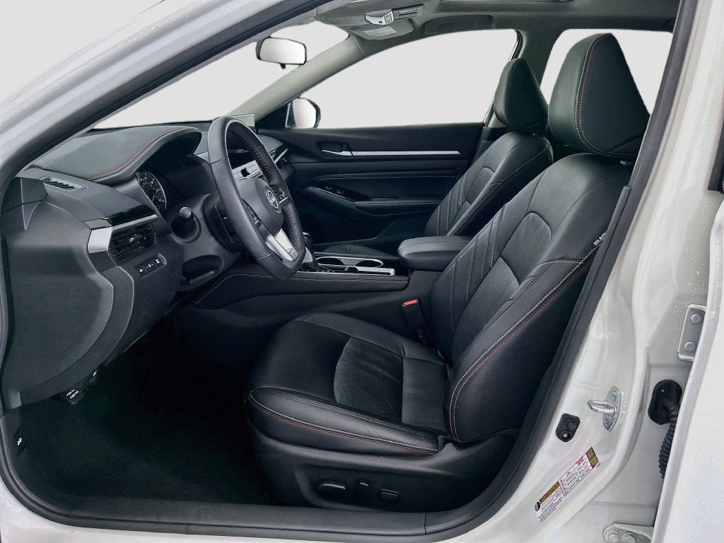 Used 2023 Nissan Altima 2.5 SR w/ SR Premium Package FWD image 18