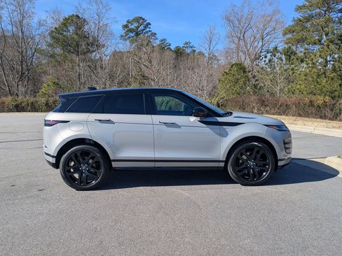 New 2026 Land Rover Range Rover Evoque Dynamic SE image 4