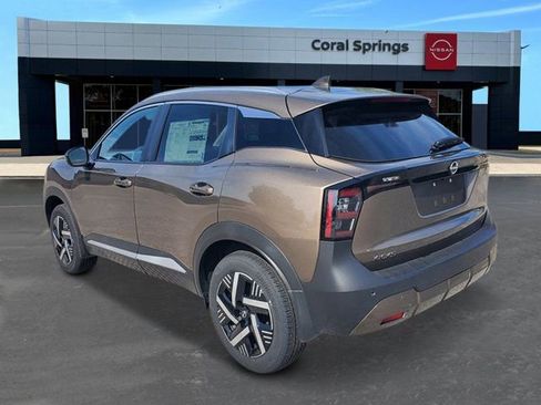 New 2026 Nissan Kicks SV w/ SV Premium Package FWD image 3