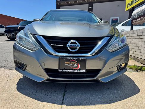 Used 2018 Nissan Altima 2.5 SV FWD image 8