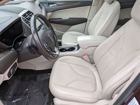 Used 2019 Lincoln MKC Reserve w/ MKC Climate Package image 12