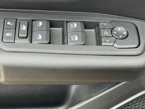 New 2026 RAM 1500 Big Horn AWD/4WD image 9