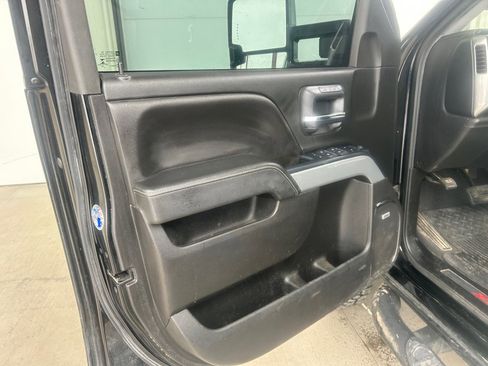 Used 2019 Chevrolet Silverado 2500 LTZ w/ Duramax Plus Package image 8