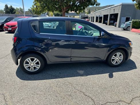 Used 2016 Chevrolet Sonic LT FWD image 5