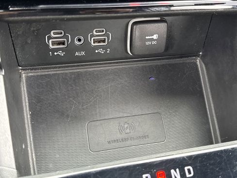 Used 2024 Jeep Grand Cherokee Altitude image 7