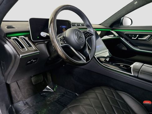 Used 2024 Mercedes-Benz S 580 4MATIC Sedan w/ Warmth & Comfort Package image 23