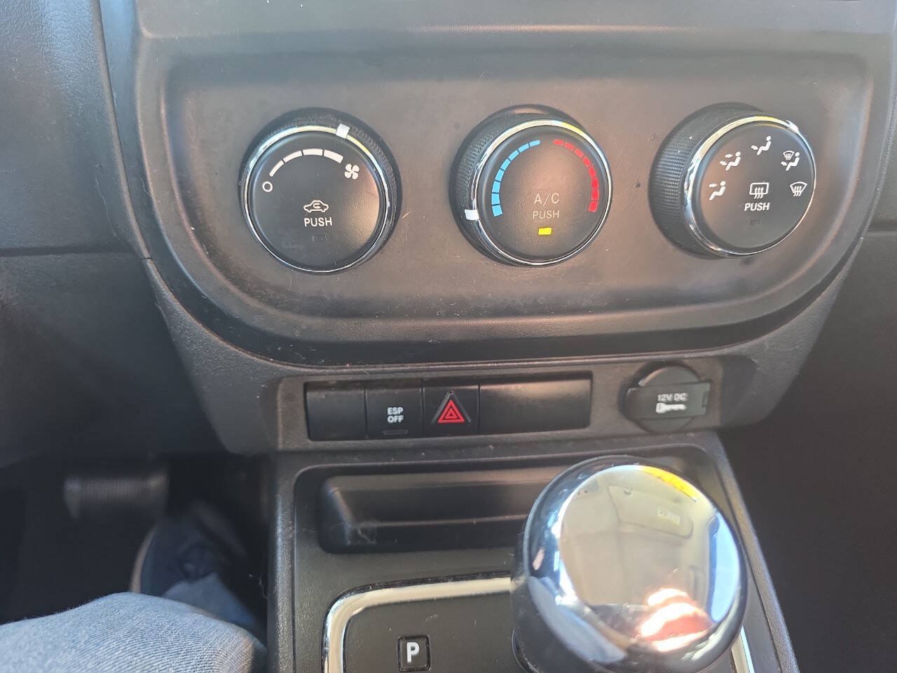 Used 2010 Jeep Patriot Sport AWD/4WD image 22
