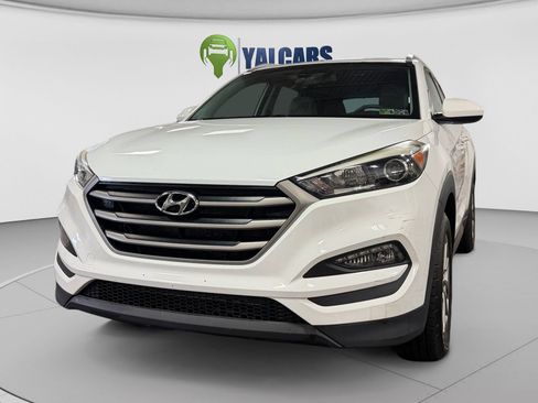 Used 2016 Hyundai Tucson SE w/ Option Group 02 AWD/4WD image 9