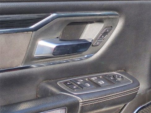 Used 2024 RAM 1500 Laramie image 13