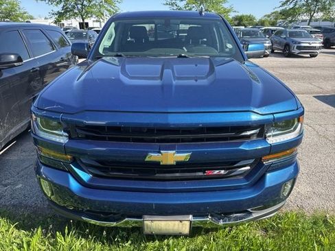 Used 2018 Chevrolet Silverado 1500 LT w/ All Star Edition AWD/4WD image 9
