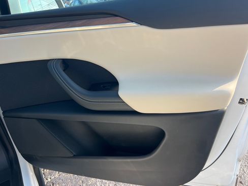 Used 2023 Tesla Model X AWD/4WD image 20
