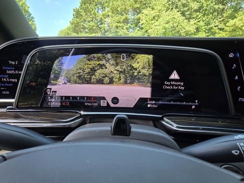 Used 2022 Cadillac Escalade ESV Premium Luxury w/ Performance Package image 41