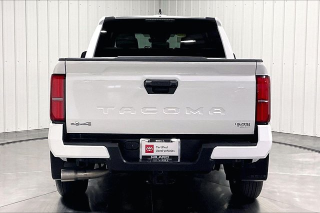 Certified 2025 Toyota Tacoma SR5 AWD/4WD image 4