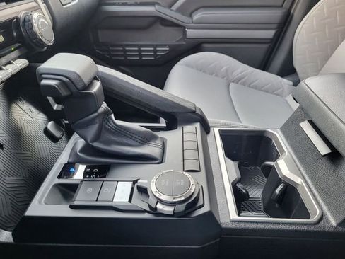 Used 2025 Toyota Tacoma SR5 image 19