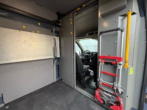 Used 2020 Ford Transit 250 148 High Roof Extended image 18