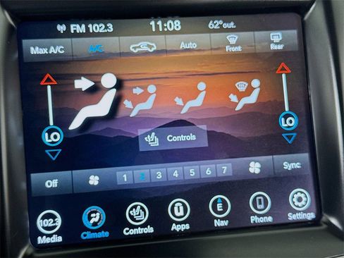 Used 2023 Chrysler 300 Touring L image 36