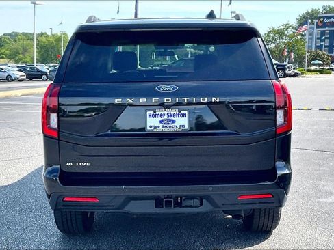 New 2025 Ford Expedition Active RWD image 4