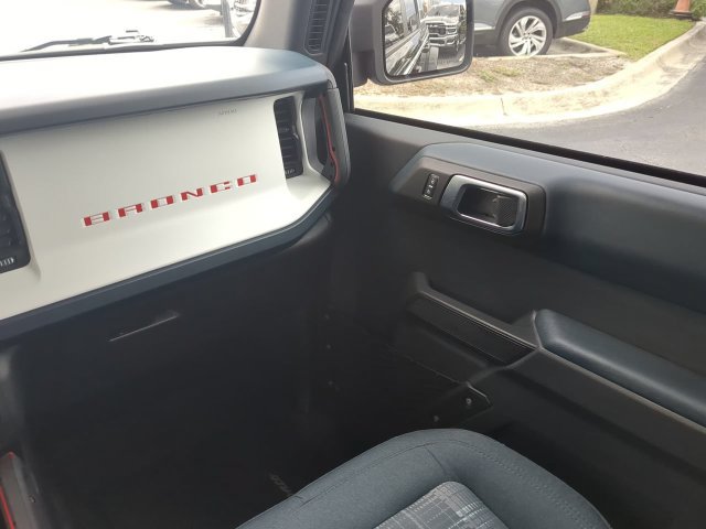Used 2025 Ford Bronco Heritage Edition AWD/4WD image 19