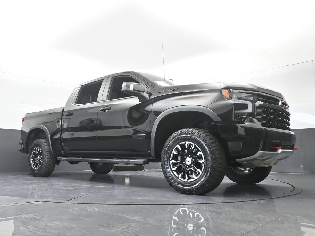 Used 2025 Chevrolet Silverado 1500 ZR2 w/ Technology Package AWD/4WD image 74