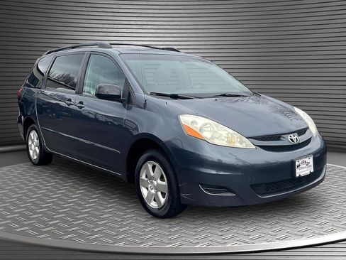 Used 2006 Toyota Sienna CE image 1