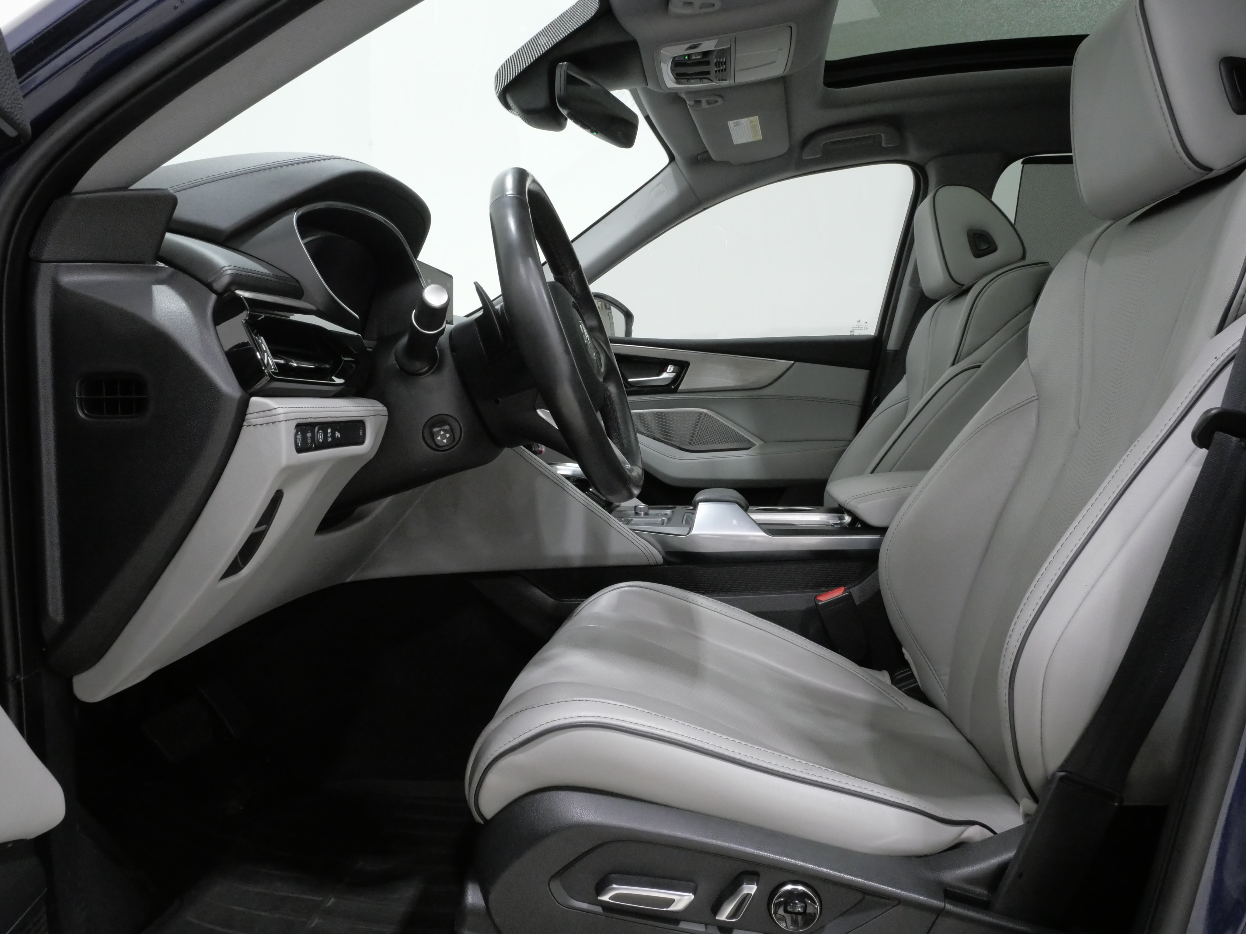 Used 2024 Acura MDX w/ Advance Package AWD/4WD image 13