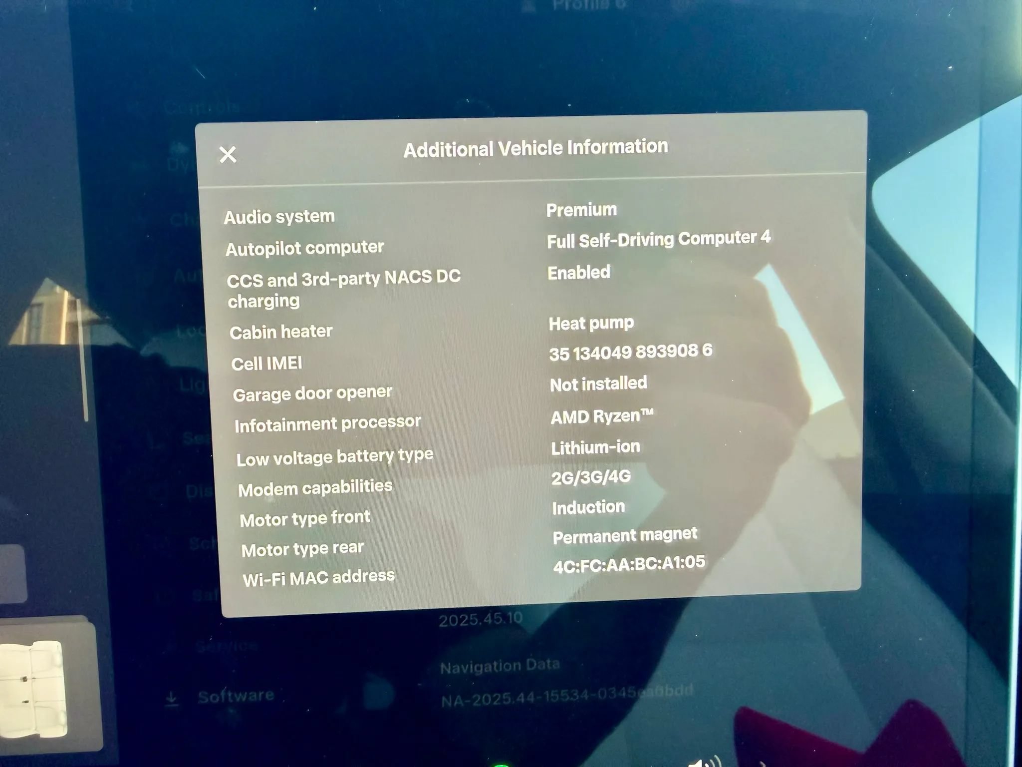 Used 2023 Tesla Model Y Long Range AWD/4WD image 41