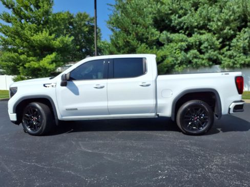 Used 2022 GMC Sierra 1500 Elevation w/ LPO, Elevation Black Package AWD/4WD image 27