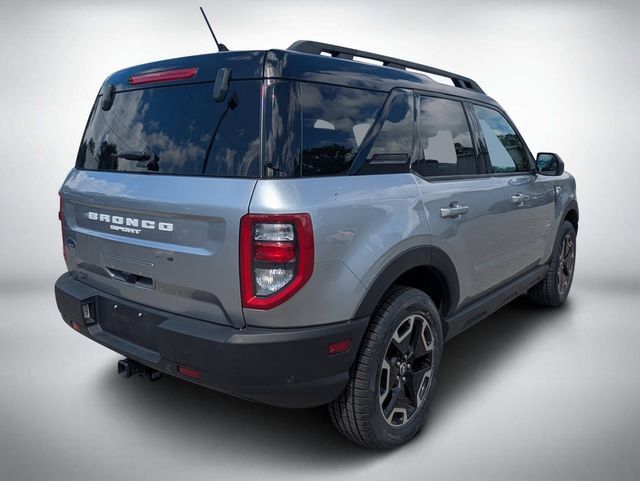 Used 2022 Ford Bronco Sport Outer Banks w/ Tech Package AWD/4WD image 4