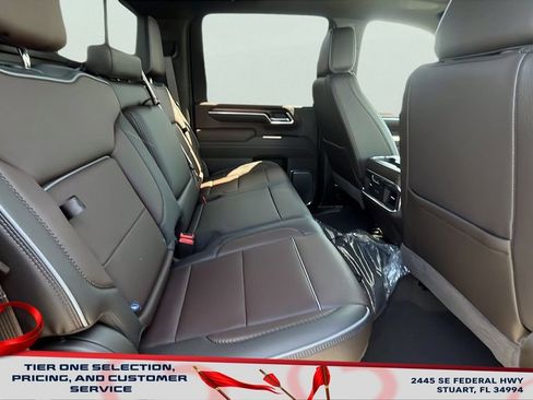 New 2025 GMC Sierra 2500 Denali w/ Denali Reserve Package image 28