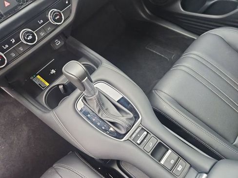 Certified 2024 Honda HR-V EX-L image 21