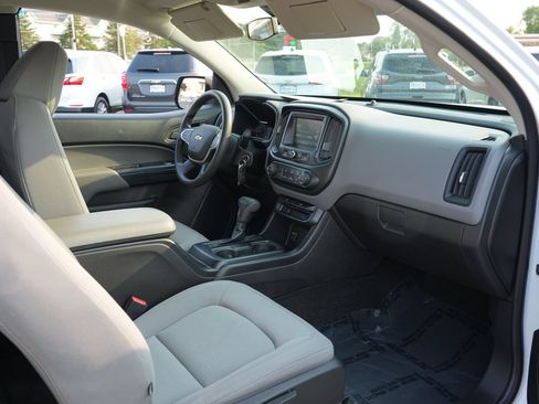 Used 2018 Chevrolet Colorado W/T w/ WT Convenience Package RWD image 28